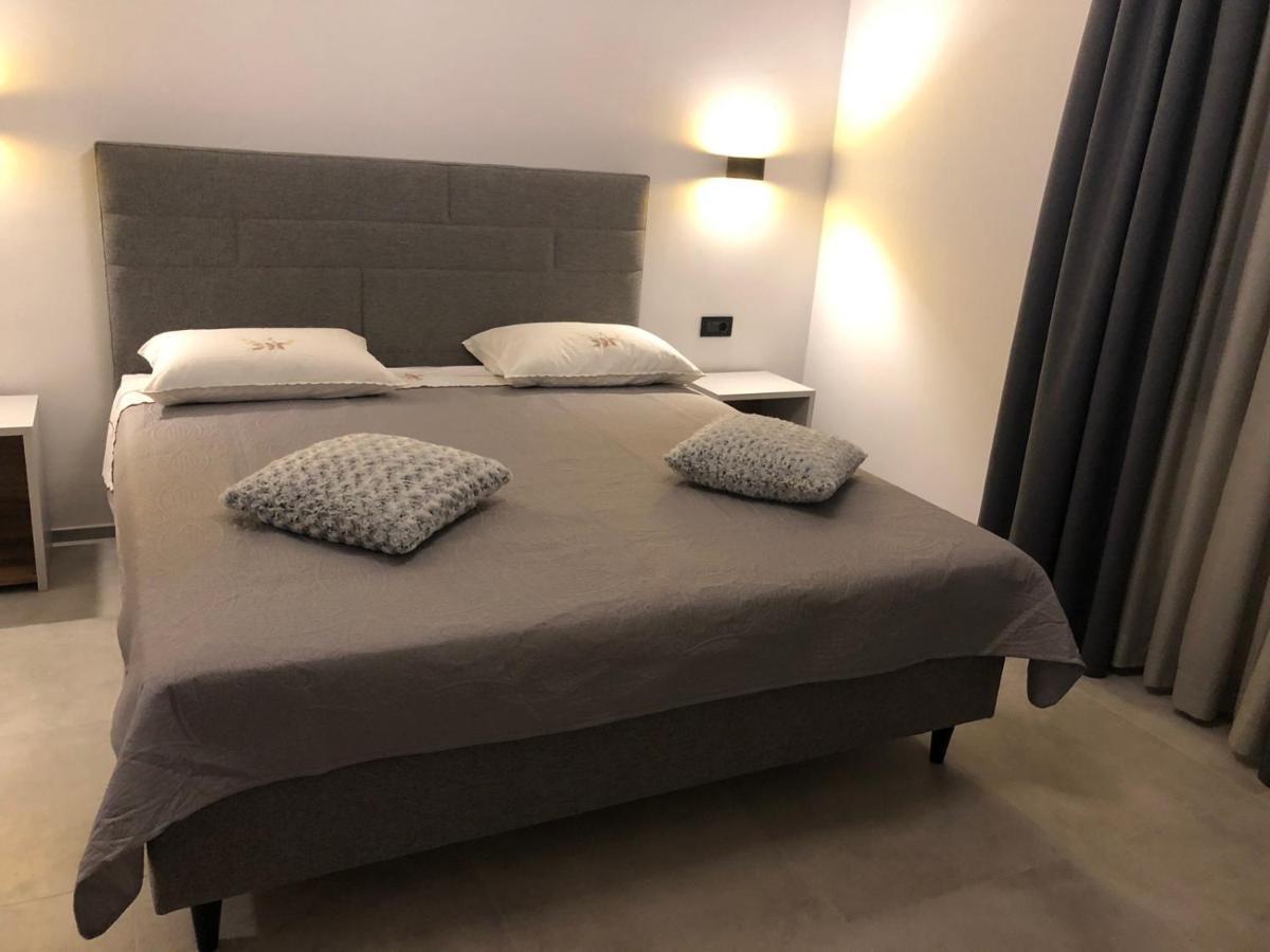 Apartments & Room Piutti Bale Extérieur photo